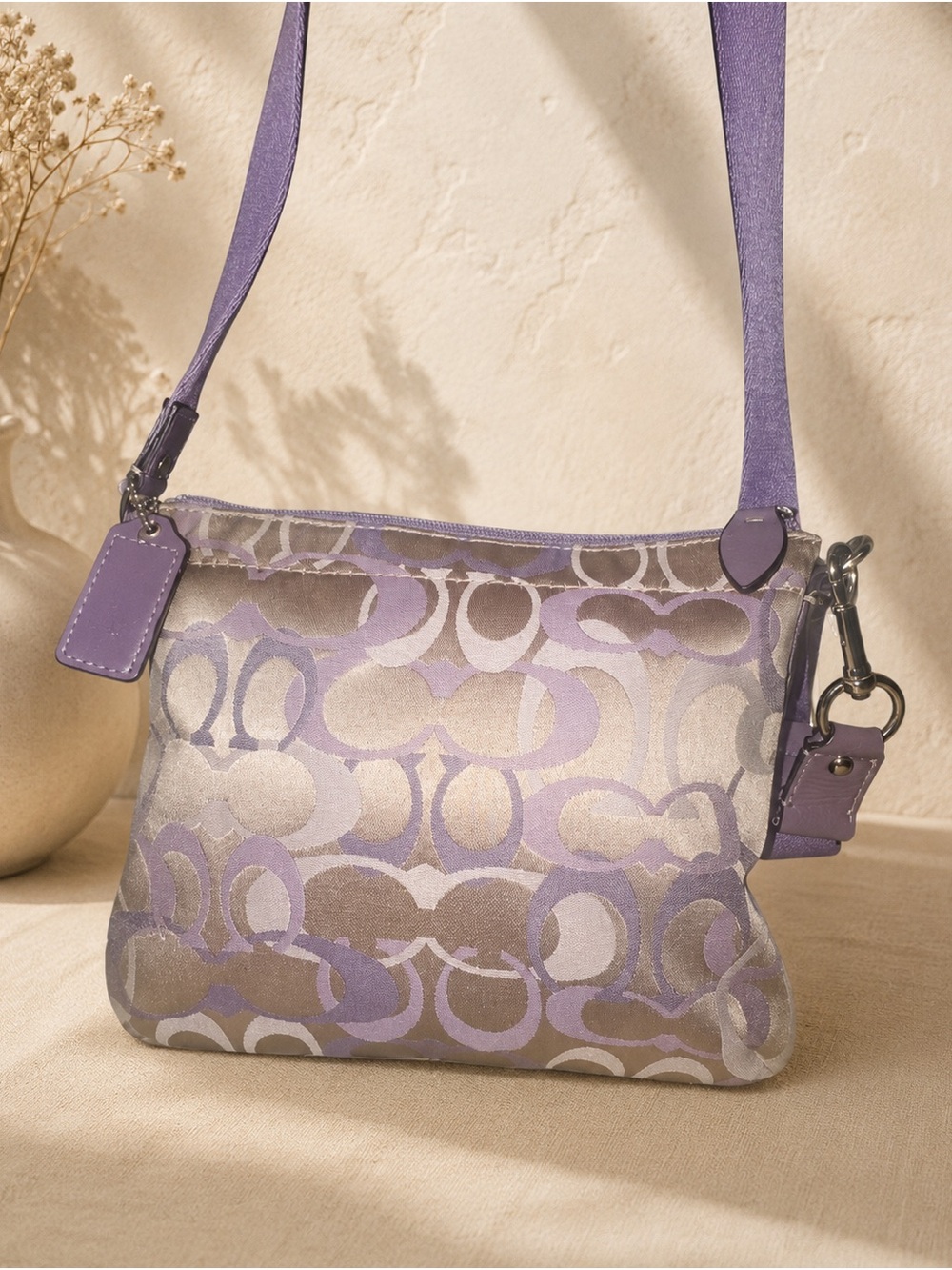 Coach Penelope Signature Turnlock Swingpack Lavender … - Gem